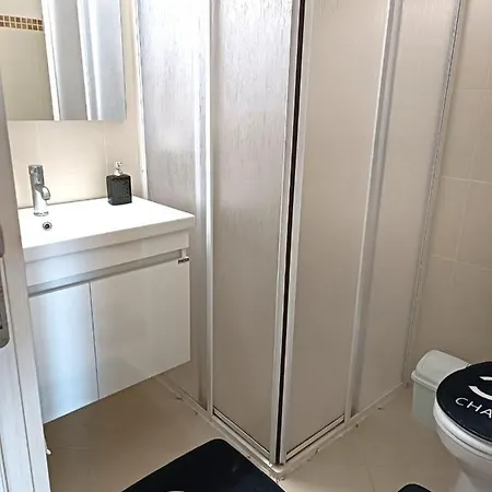 Apartment Caesar Cassius: Beachfront Smart In Northern Cyprus Trikomo